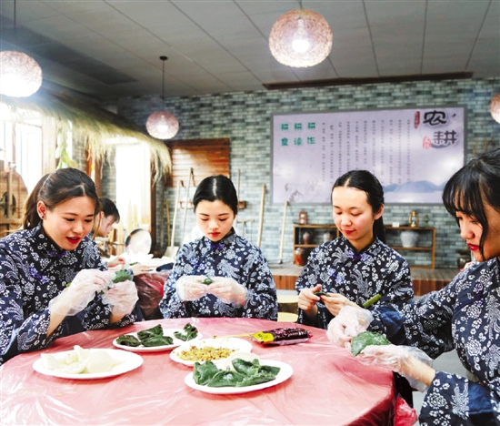 1523262195112485.jpg qjwb20180409q0008v01b009.jpg